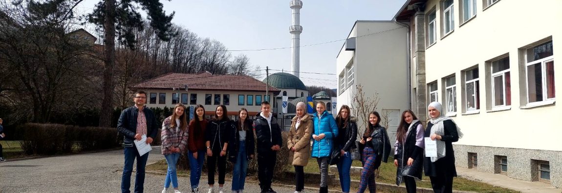 IMG-1a704826a739ea50f8862f4df922813b-V