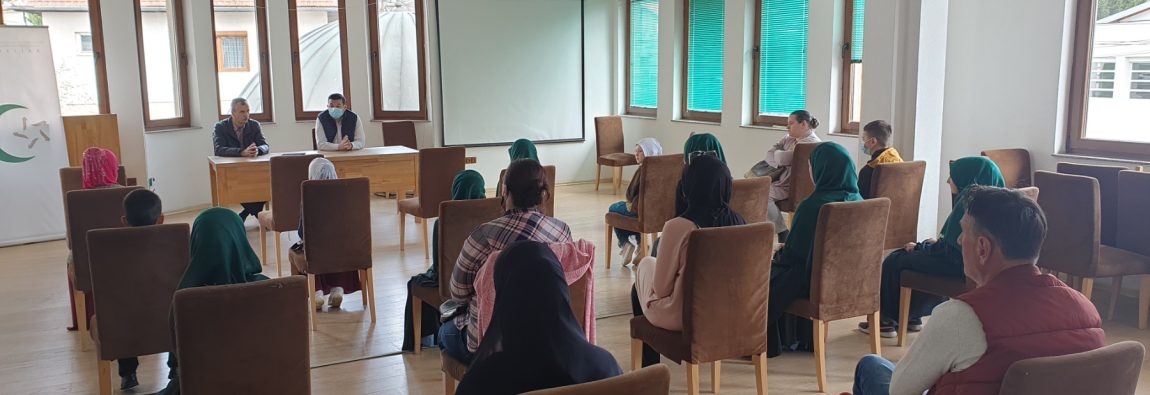 IMG-7b7e914a79168ff1e538ea966637a45c-V